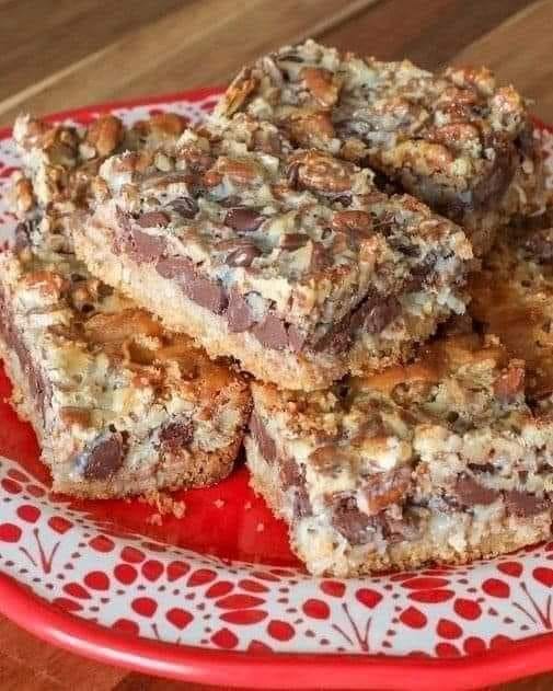 Hello Dolly Bars – Chewy Layered Dessert Bars