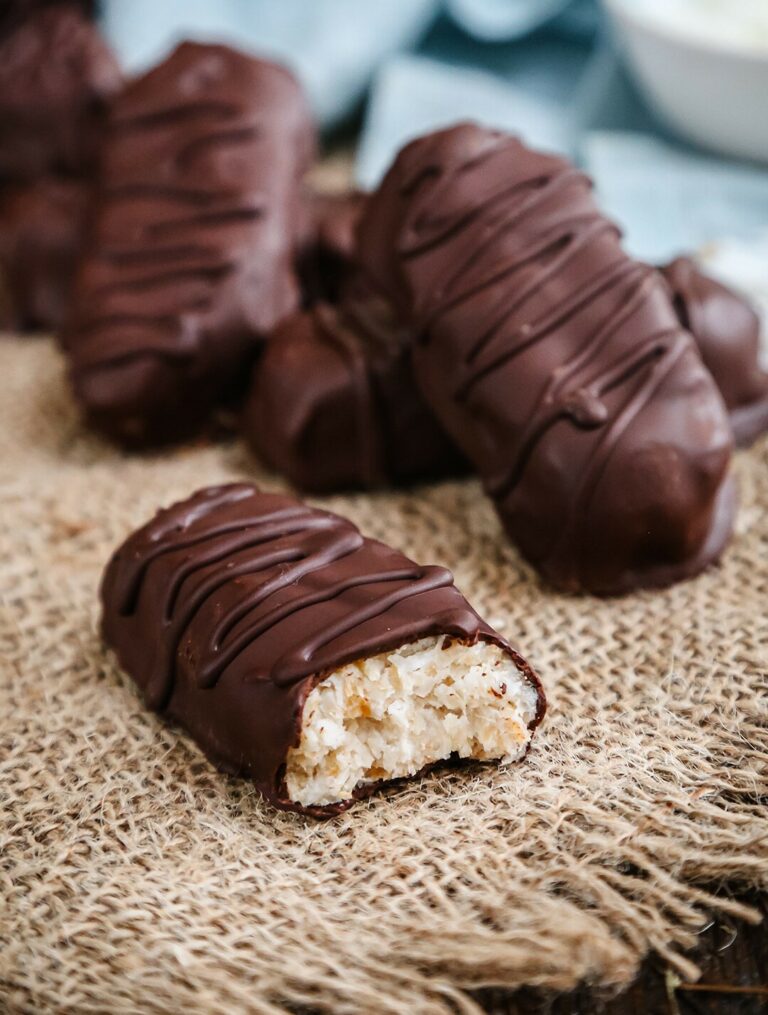 Low Carb Bounty Bars – Keto Coconut Chocolate Treat