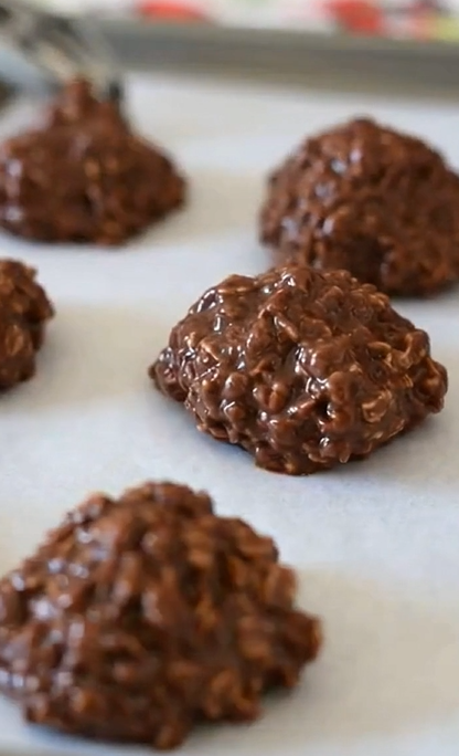 Classic No Bake Cookies Recipe with Peanut Butter