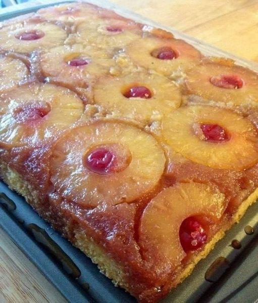 Easy Pineapple Upside-Down Cake Recipe