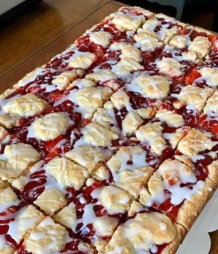 Easy Cherry Bars Recipe with Glaze