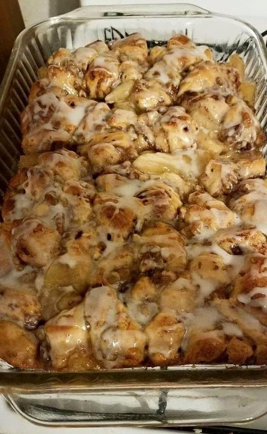 Crock Pot Apple Cinnamon Roll Casserole