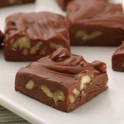 Famous Chocolate Fudge Recipe Easy & Creamy