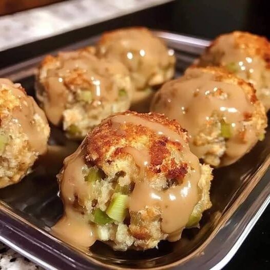 Easy Stuffing Balls with Gravy Recipe