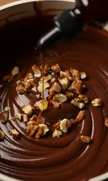 Famous Chocolate Fudge Recipe Easy & Creamy