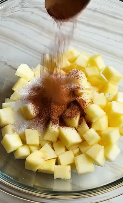 Fresh Apple Bundt Cake Recipe – Easy & Moist