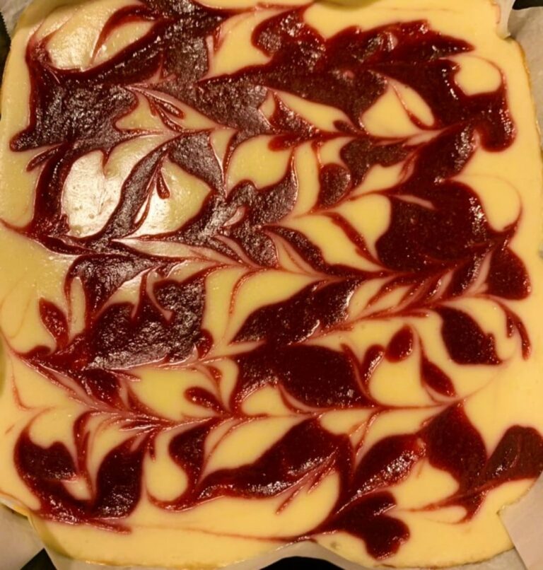 White Raspberry Cheesecake Bars Recipe